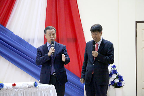 마인드 강연 중인 박희진 목사(왼쪽)