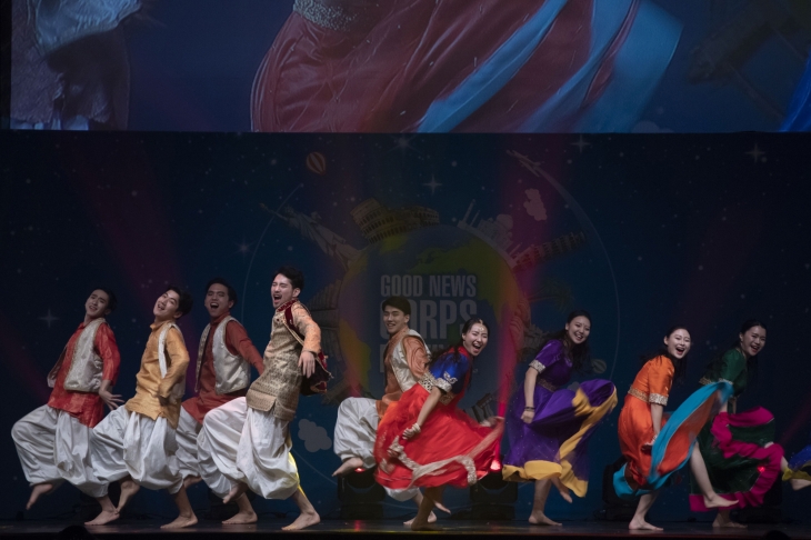 인도에 변화의 바람이 부는 것을 표현한 인도 댄스 ‘Ghagra’