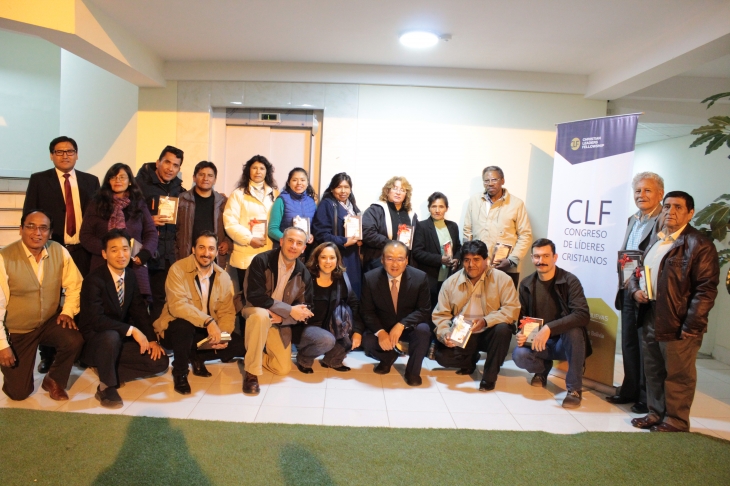 CLF에 참석한 목회자들과의 단체사진