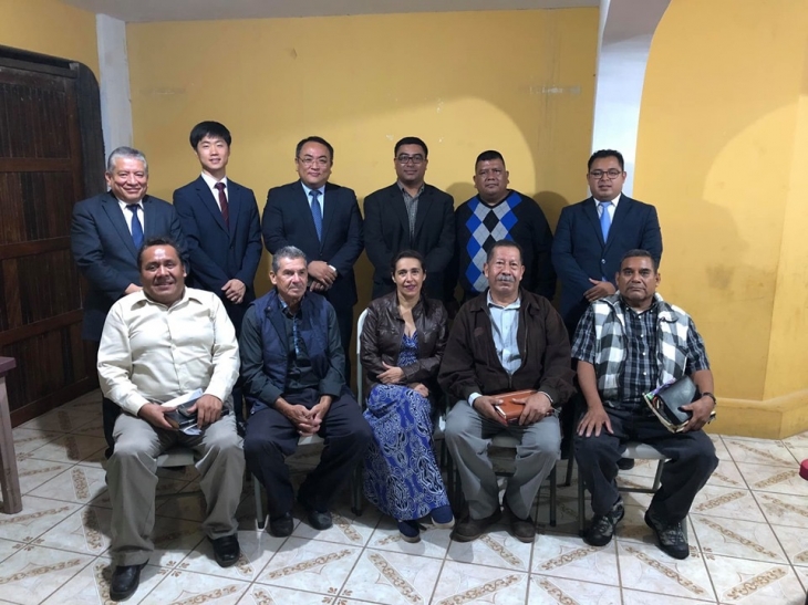 페로니아시 목회자협회 임원들과의 모임 사진