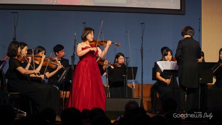 바이올린 솔로 김현아의 ‘Mendelessohn Concerto 3rd mov
